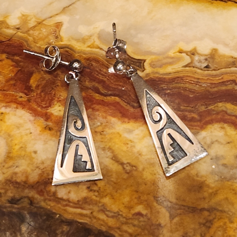 Vintage Native American Signed Hopi Sterling Silver Earrings